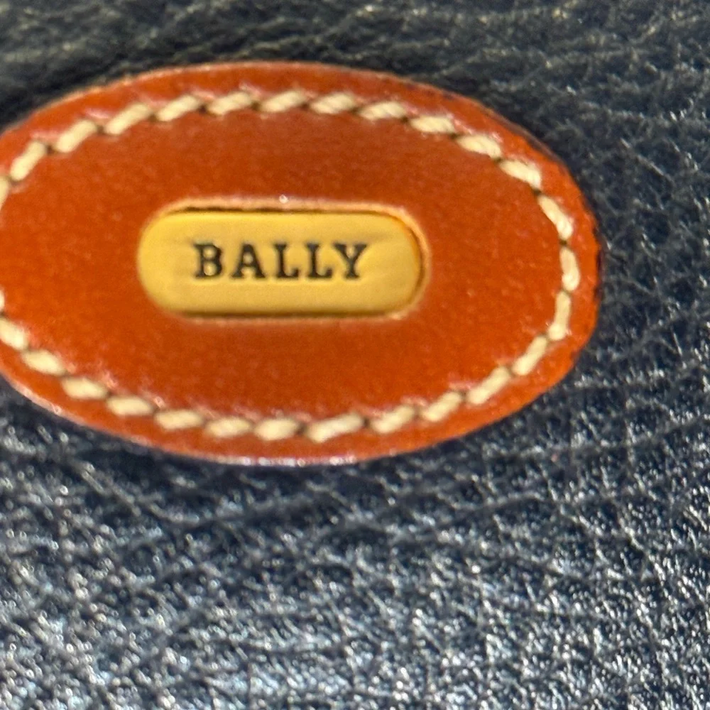 Leather Two-Tone Black and Brown Men's Satchel Bag - Picture 2 of 16